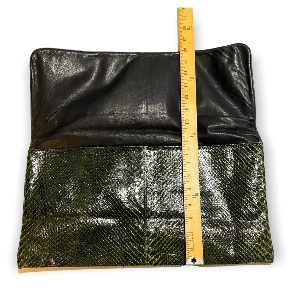 Vintage Snake leather clutch bag, green/black snake‎ with black piping